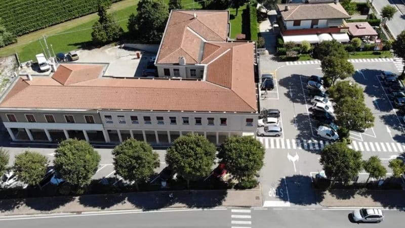 Questa immagine ha l'attributo alt vuoto; il nome del file è panorama-giavera1.jpg