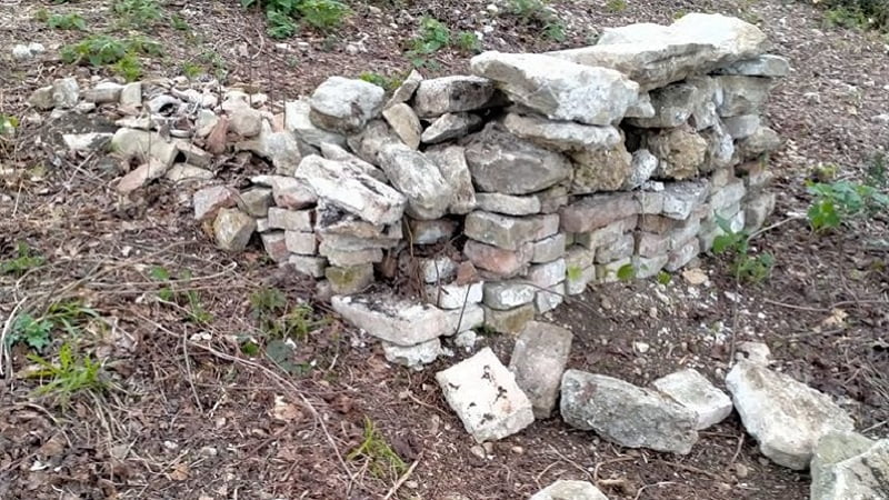 Questa immagine ha l'attributo alt vuoto; il nome del file è susegana-vandali-4-300321.jpg