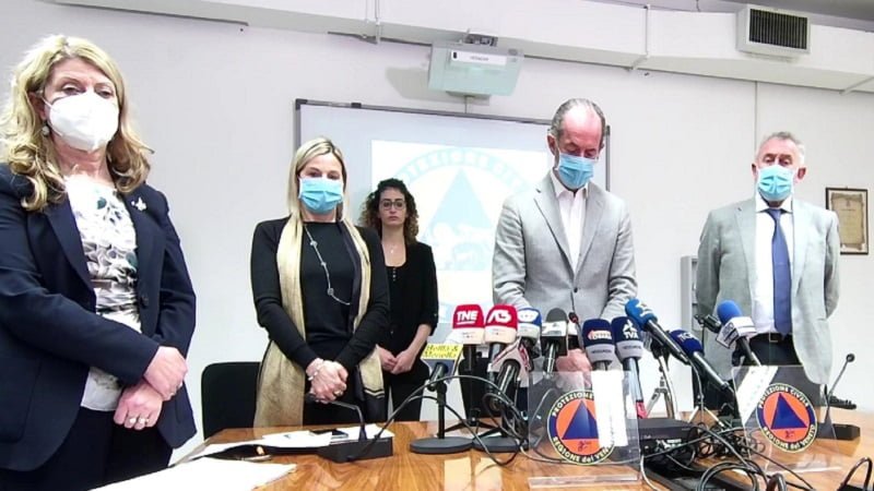 Questa immagine ha l'attributo alt vuoto; il nome del file è veneto-zaia-180321.jpg