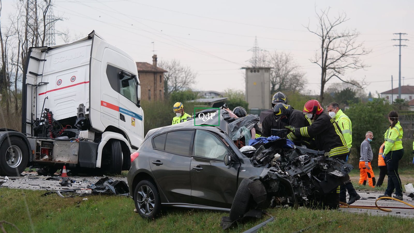 Pieve Tragico Scontro Sulla Provinciale Per Conegliano Un Giovane Muore Nell Auto Distrutta Dopo Un Frontale Contro Un Camion