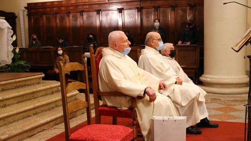 Questa immagine ha l'attributo alt vuoto; il nome del file è valdobbiadene-salutiaipreti-11042021.jpg