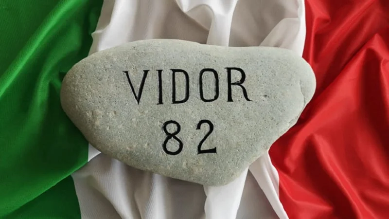 Questa immagine ha l'attributo alt vuoto; il nome del file è vidor-sasso-3-100421.jpg