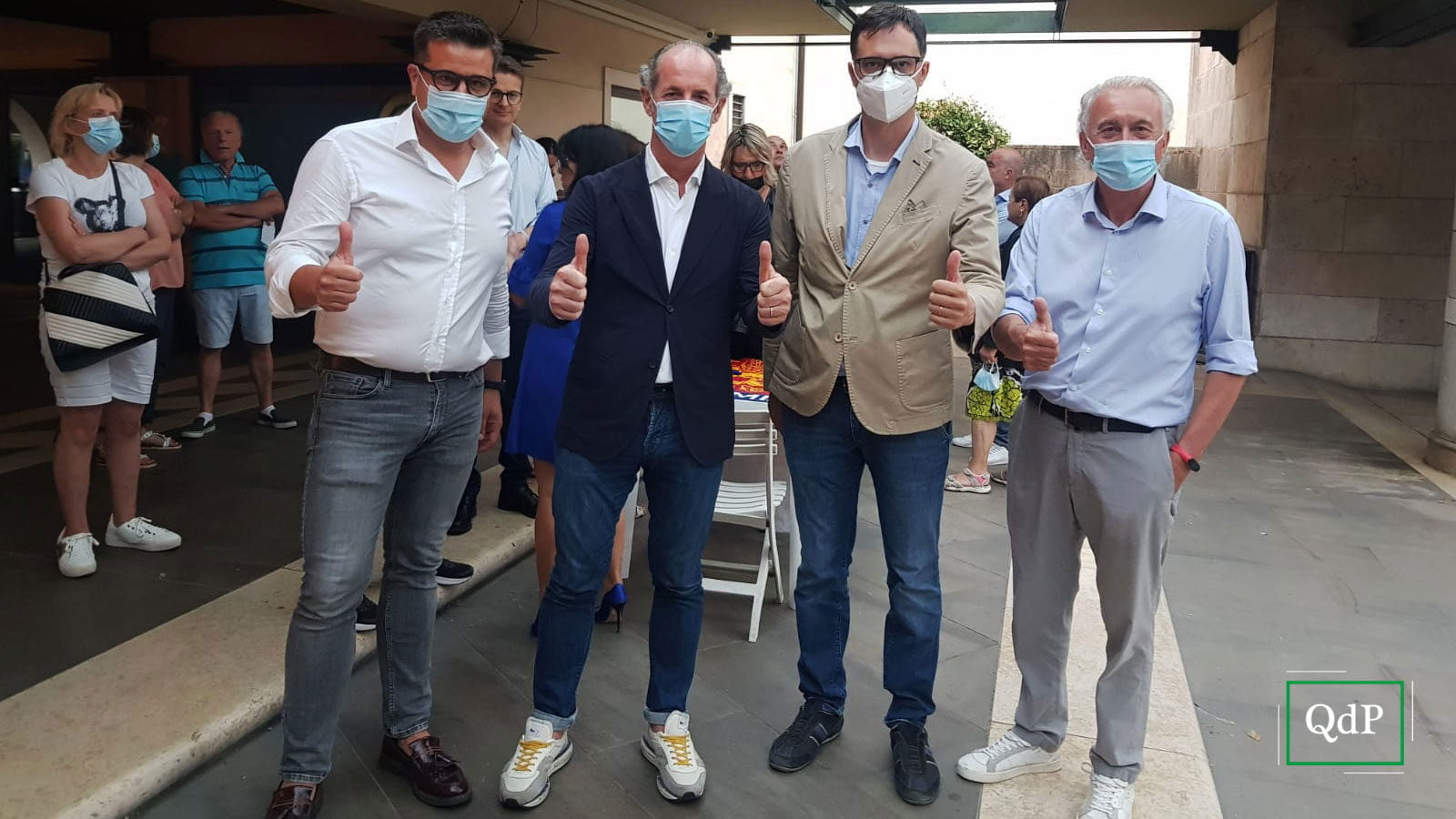 Questa immagine ha l'attributo alt vuoto; il nome del file è conegliano-Zaia-04072021-2-1600x900.jpg