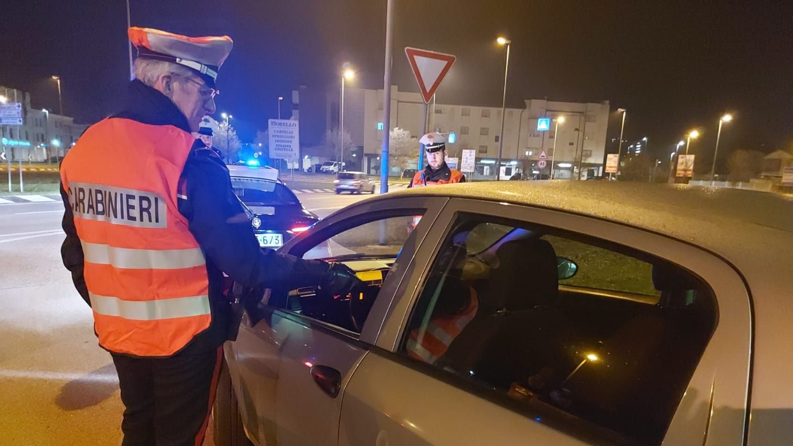 Treviso - carabinieri controlli