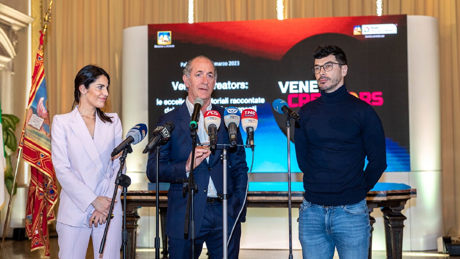 Da sinistra: Veronica Civiero, il presidente Luca Zaia e Nicola Canal