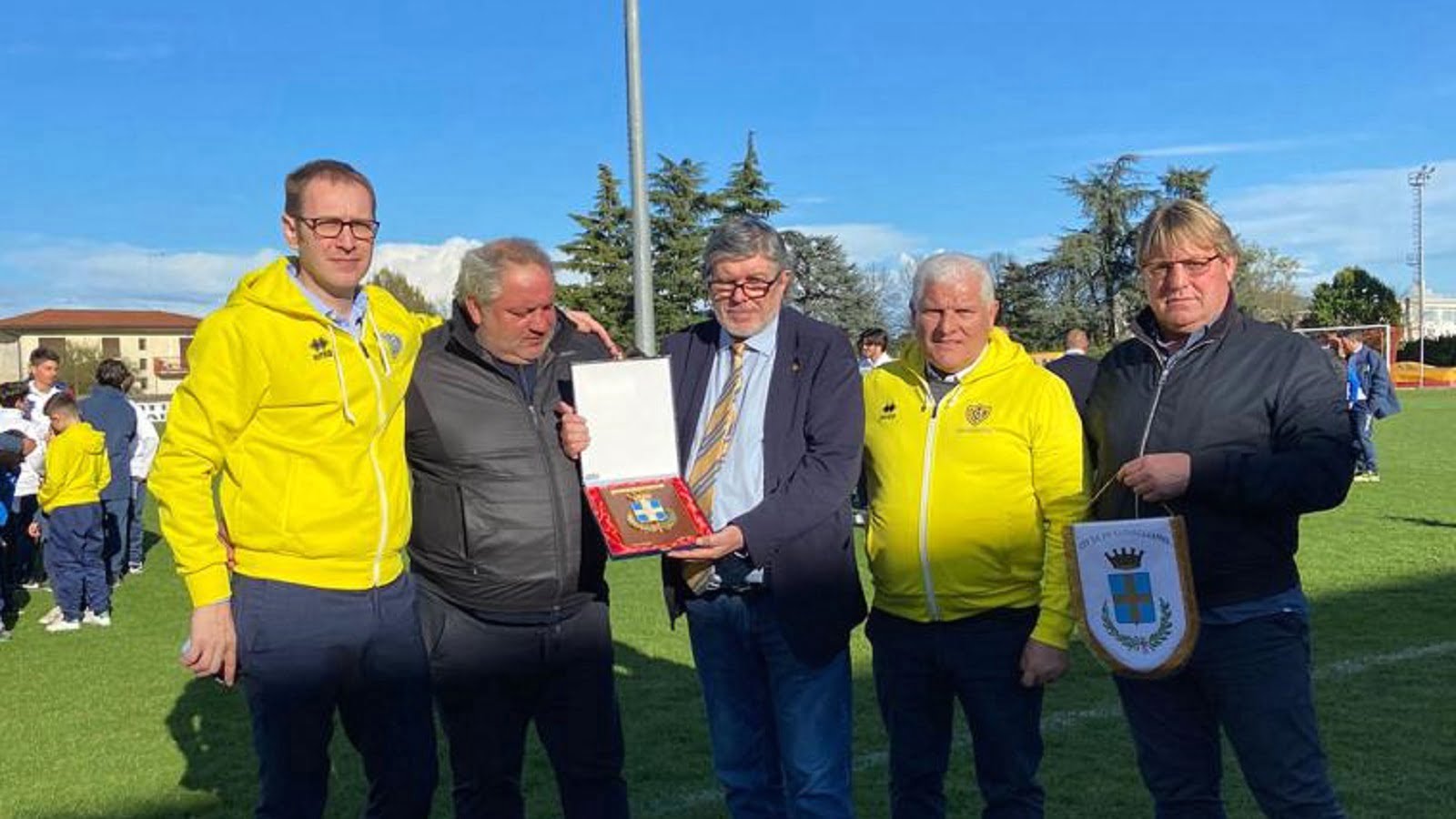 Grande festa allo stadio Soldan la città ha celebrato la promozione in