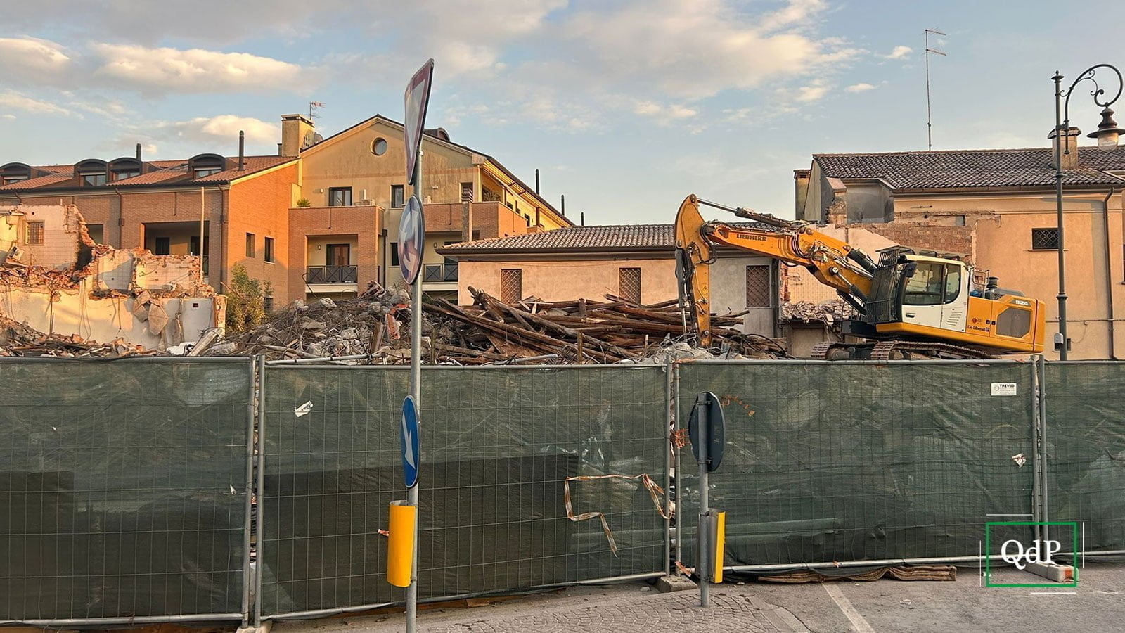 Demolizione di edifici a Montebelluna