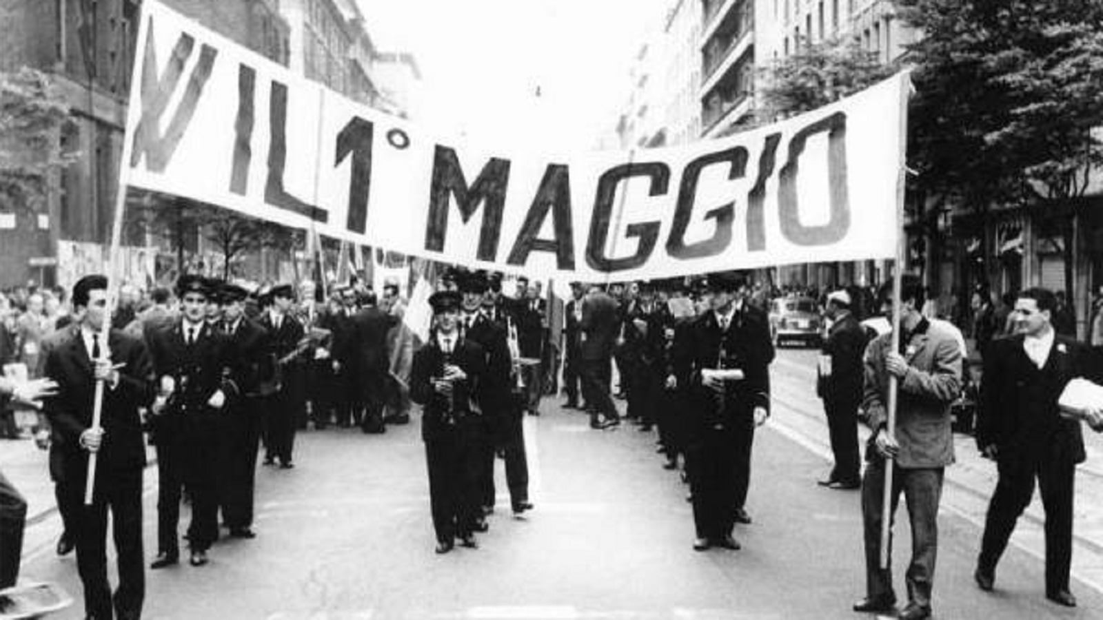 Manifestazione del 1° maggio in Italia negli anni cinquanta