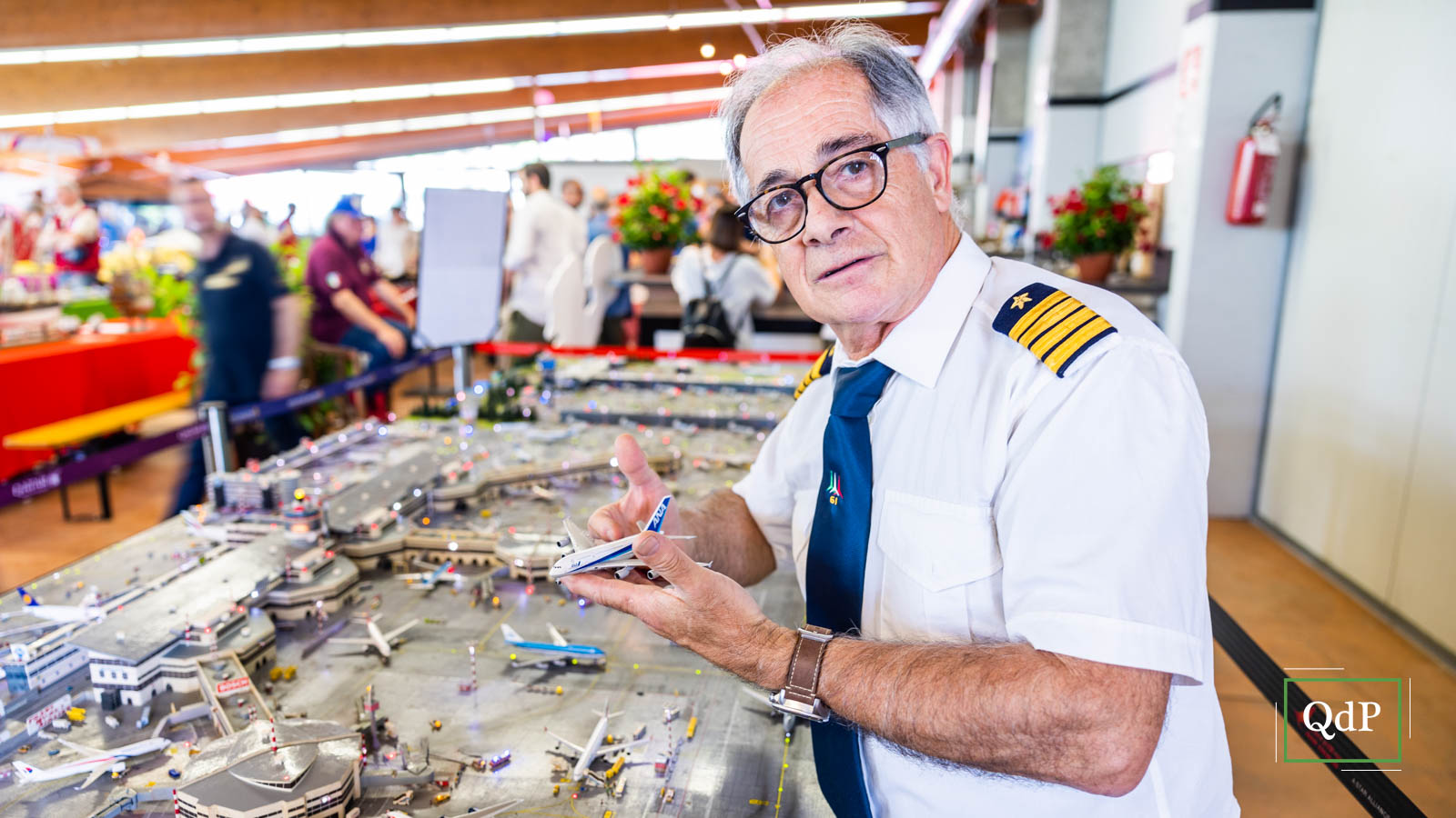 Tutti pazzi per i modellini: in mostra treni, macchine e navi. Esposto anche l'aeroporto in miniatura tra i più grandi in Italia