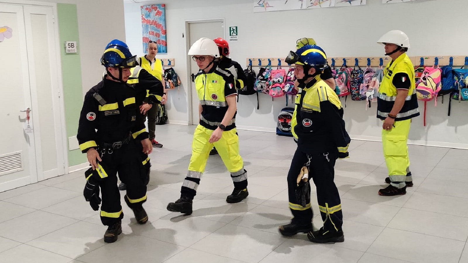 Studenti a lezione di sicurezza: simulato un evento sismico a Crocetta del Montello
