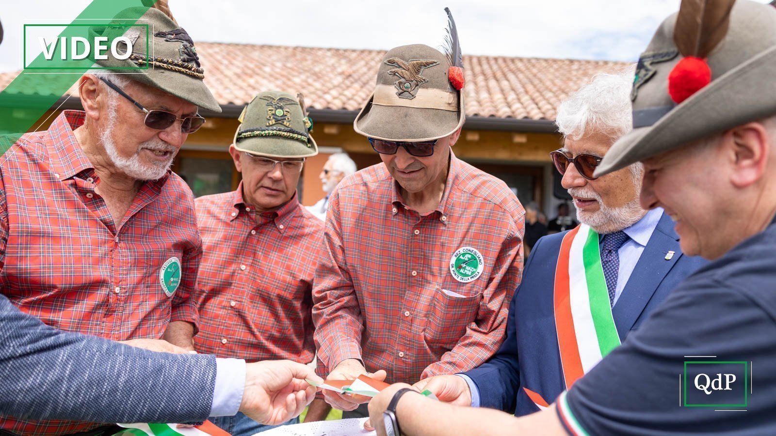 Dalle fiamme alla rinascita, inaugurata la nuova sede degli Alpini di Ponte della Priula