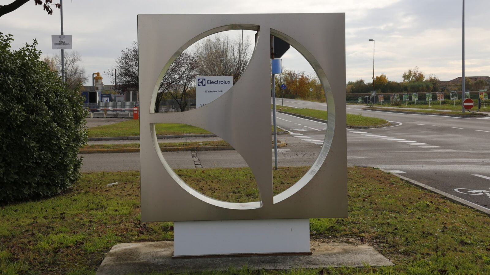 L'esterno dell'Electrolux di Susegana