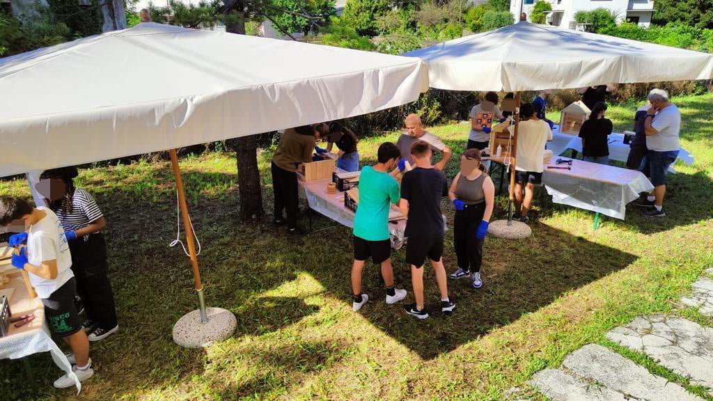 Dai ragazzi di "Cordignamoci Estate" 8 casette per il bookcrossing