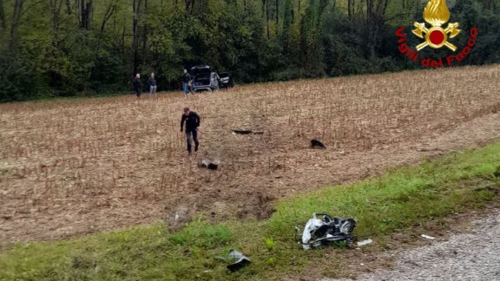 I Vigili del Fuoco a lavoro dopo l'incidente Sospirolo