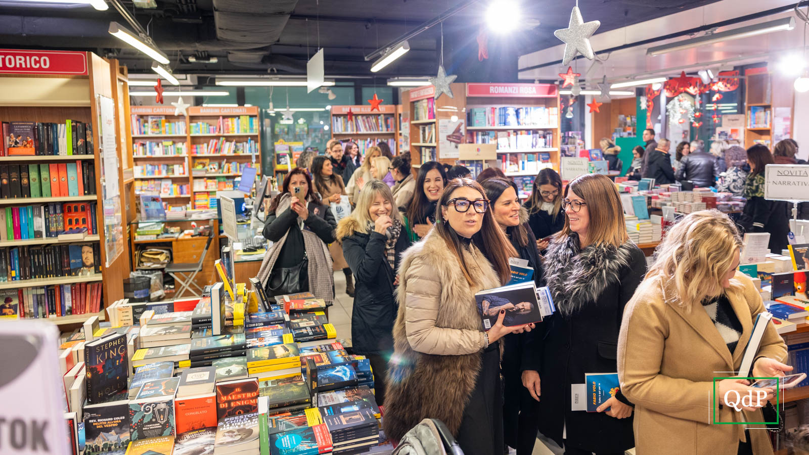 Fabio Volo alla libreria Canova di Treviso: oltre 300 in coda per