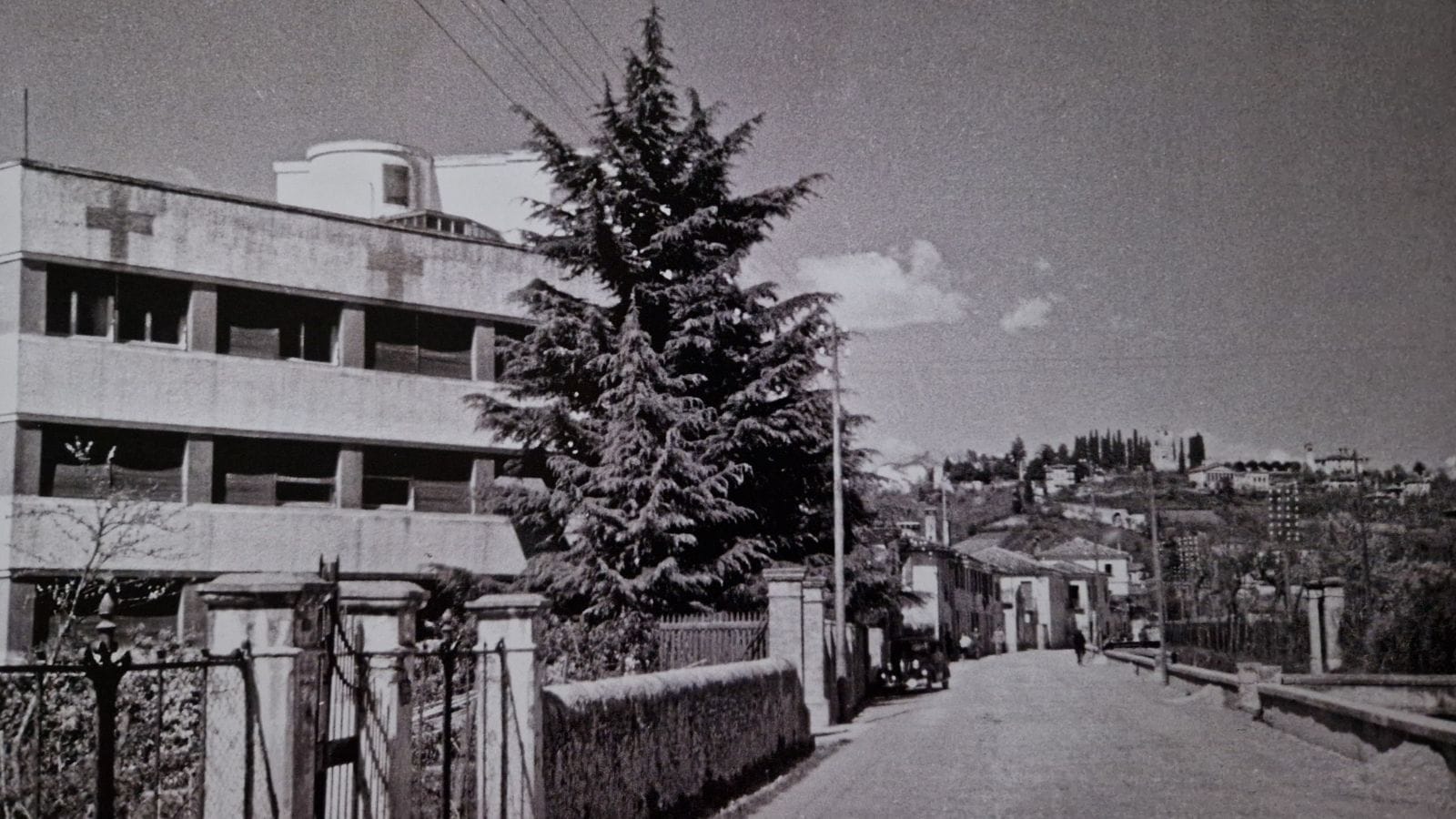 Via Daniele Manin e l'ospedale De Gironcoli nel passato